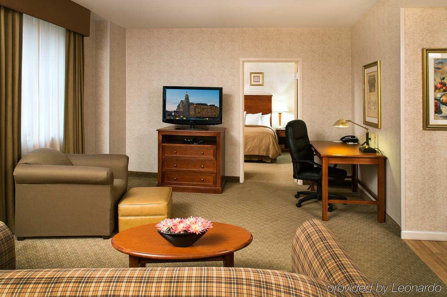 Homewood Suites By Hilton Hartford Downtown Екстериор снимка