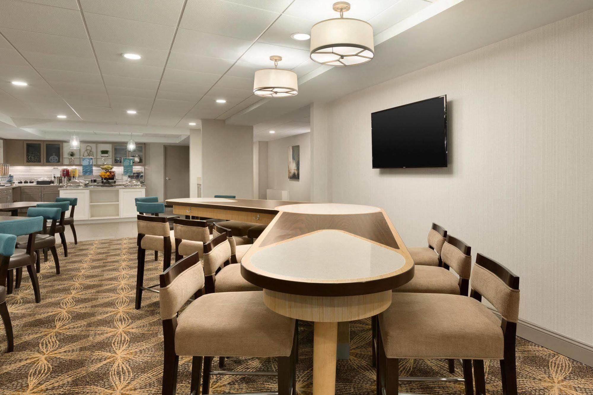 Homewood Suites By Hilton Hartford Downtown Екстериор снимка