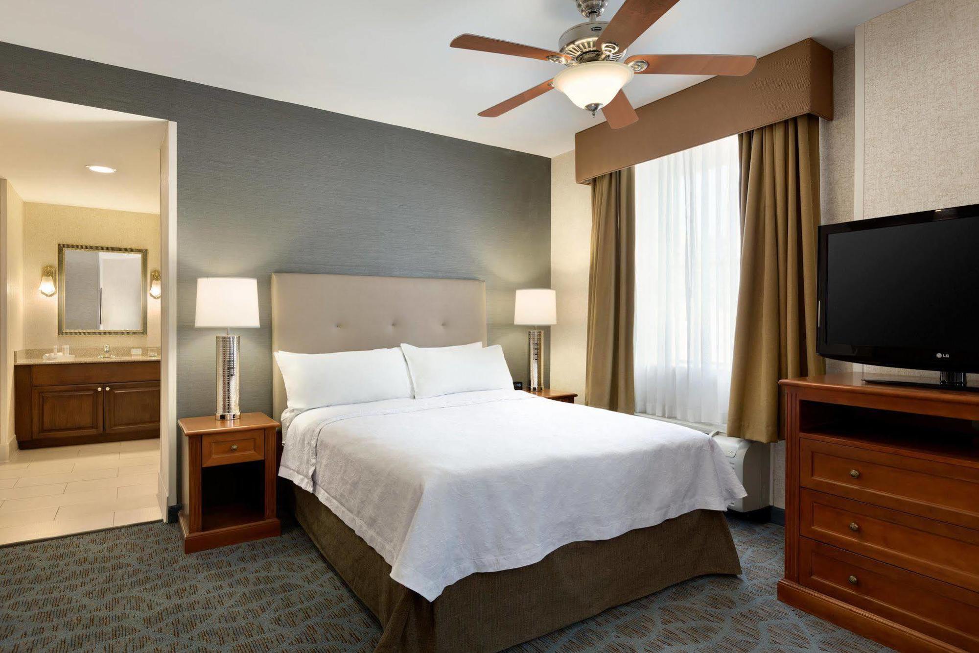 Homewood Suites By Hilton Hartford Downtown Екстериор снимка