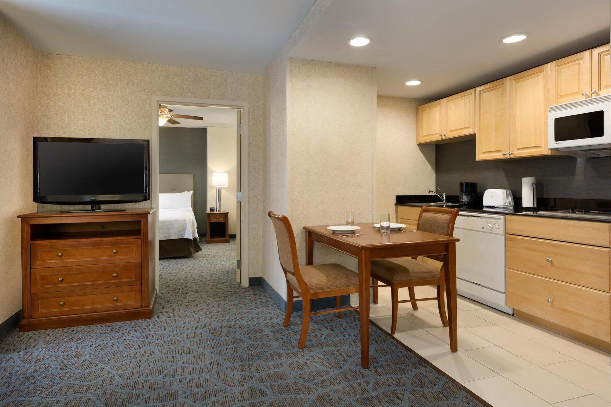 Homewood Suites By Hilton Hartford Downtown Екстериор снимка