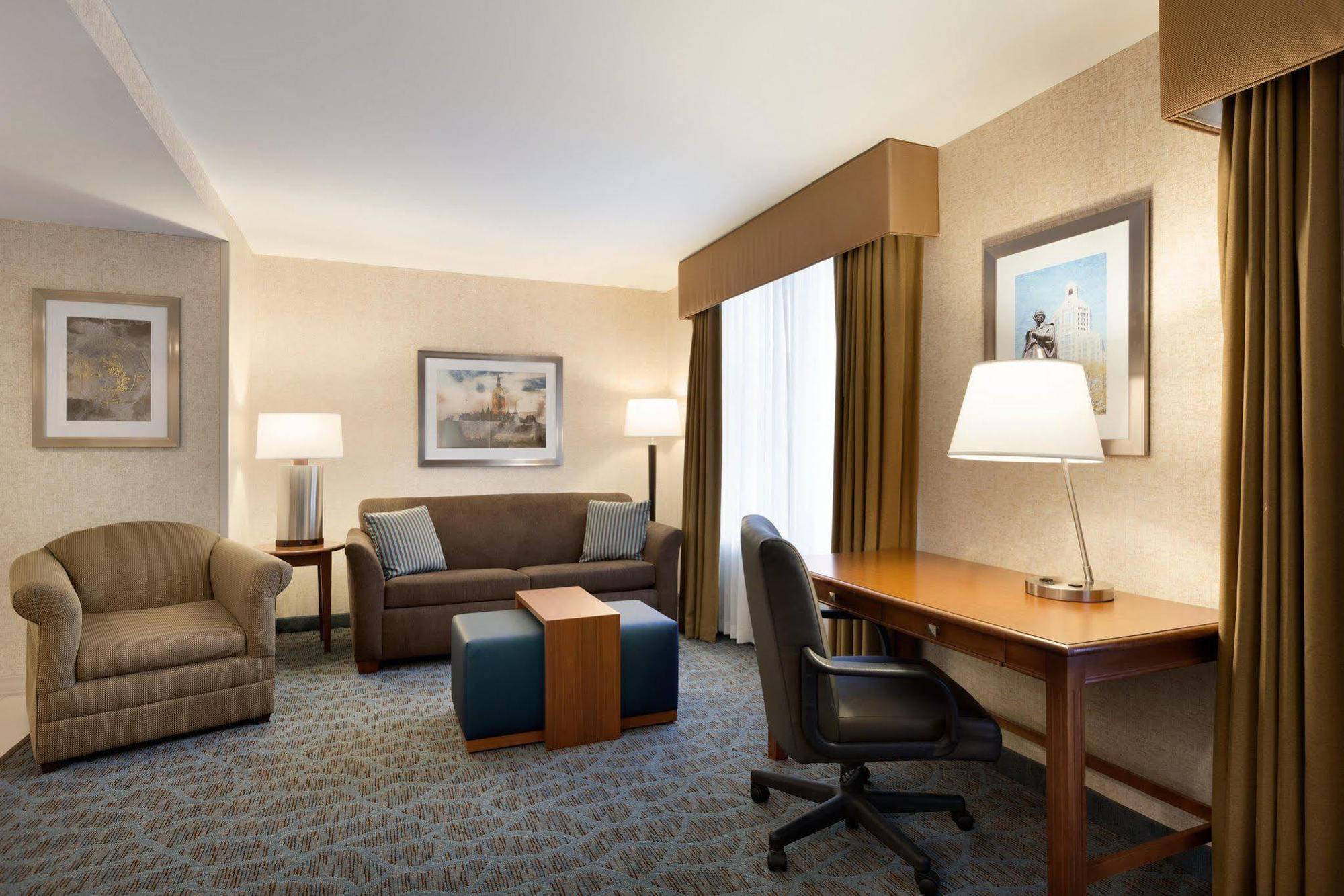 Homewood Suites By Hilton Hartford Downtown Екстериор снимка
