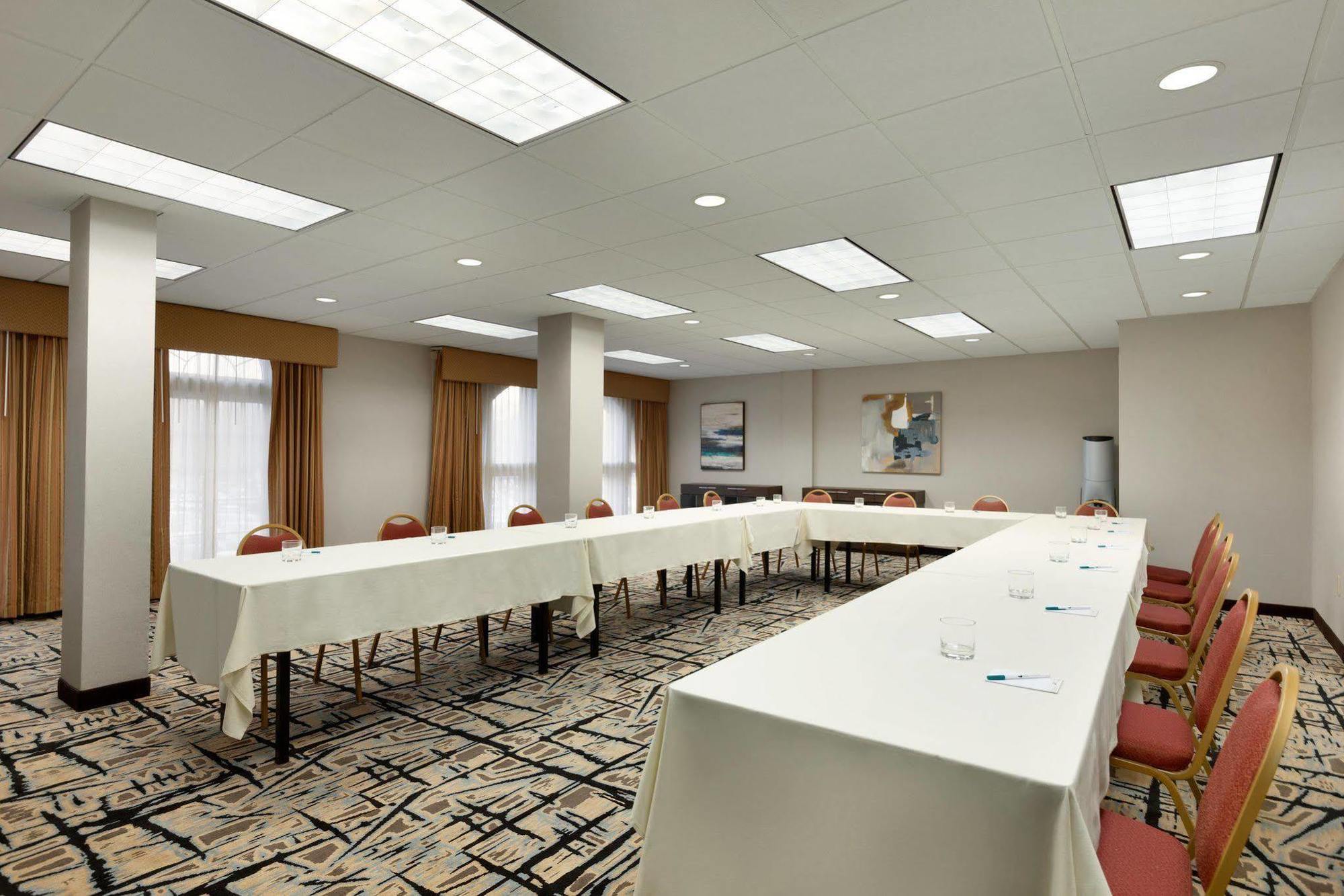 Homewood Suites By Hilton Hartford Downtown Екстериор снимка